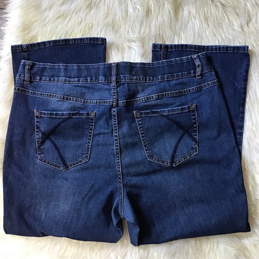Lane Bryant bootcut tighter technology tummy jeans - Picture 7 of 7
